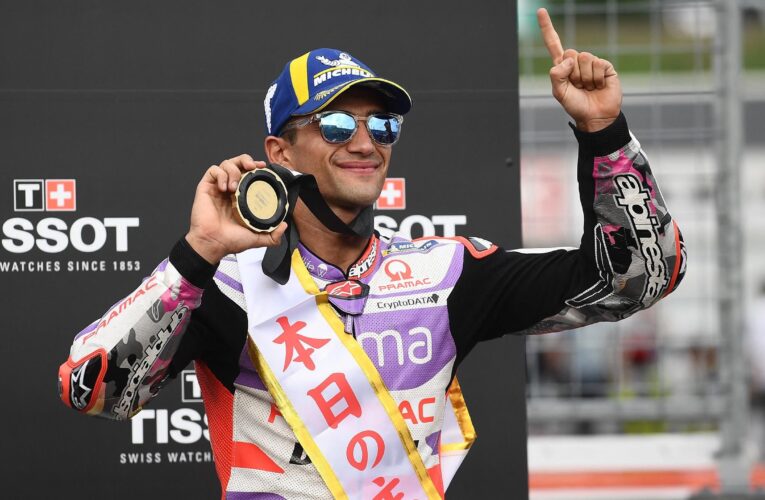 Jorge Martin wins MotoGP sprint at Japanese Grand Prix to close gap on leader Francesco Bagnaia