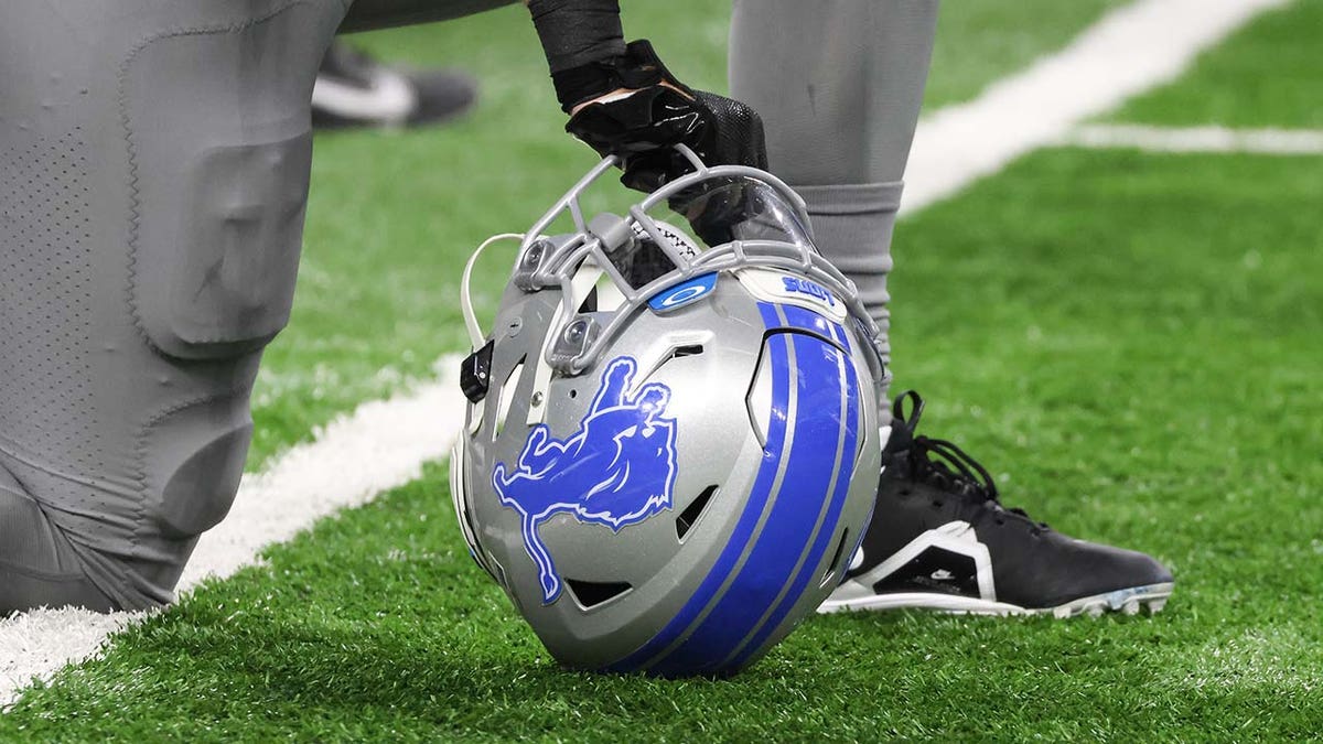 Detroit Lions helmet