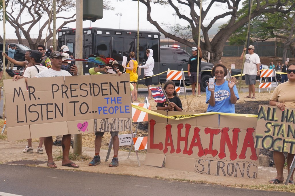 Lahaina residents calling on Biden to give Maui federal relief.