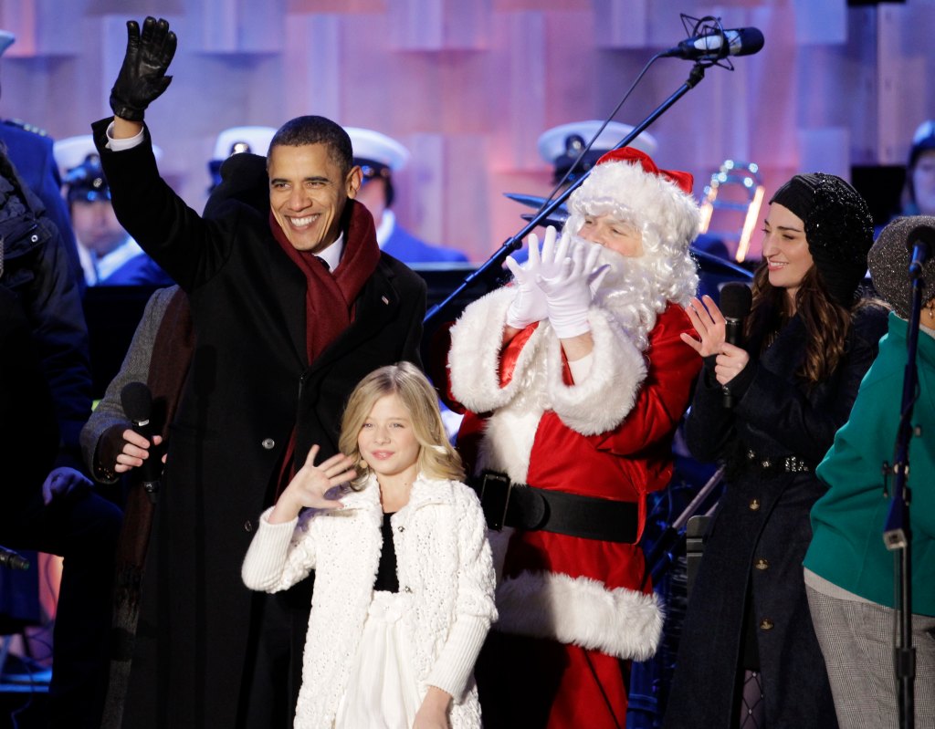 Jackie Evancho at the national Christmas tree lighting ceremony in 2010, alongside President Obama and Sara Bareilles.