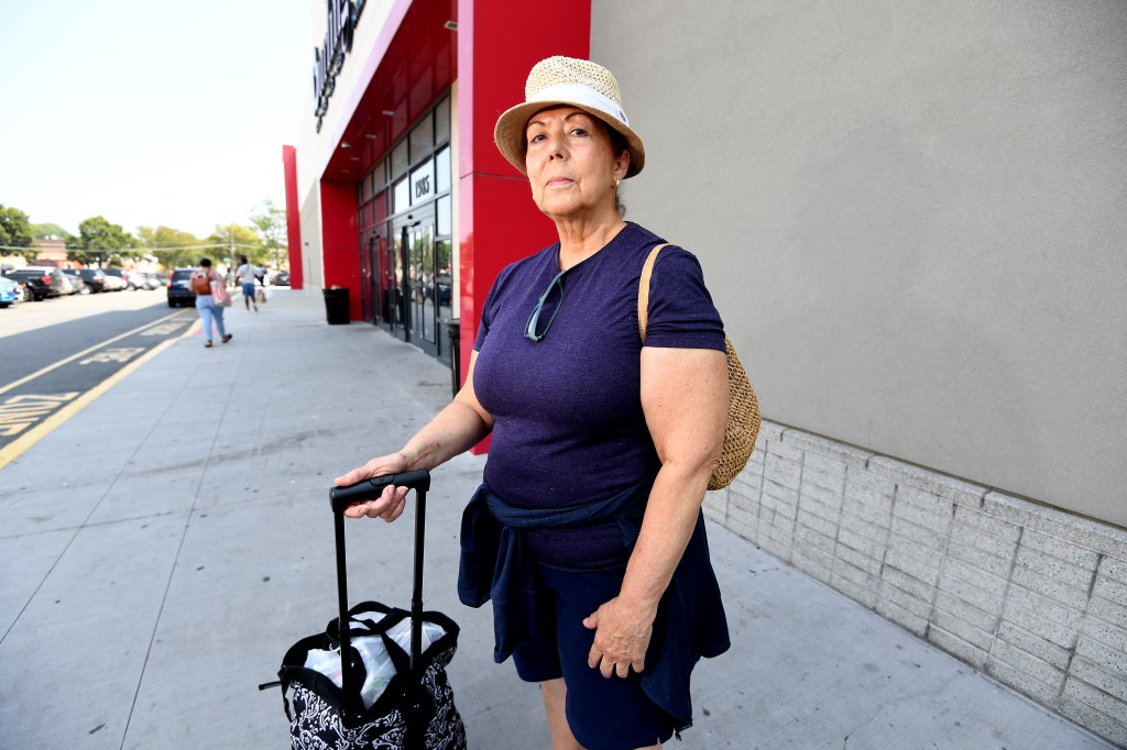 A photo of Jean Torres outside a supermarket.