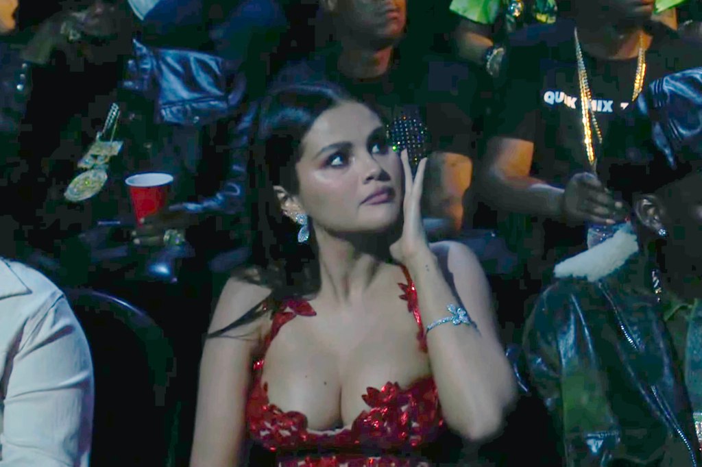 Olivia Rodrigo confuses Selena Gomez and more with intentional VMAs stage malfunction