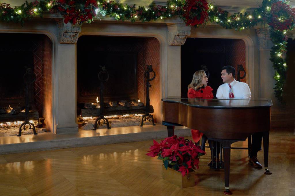 Bethany Joy Lenz, Kristoffer Polaha in "A Biltmore Christmas." 
