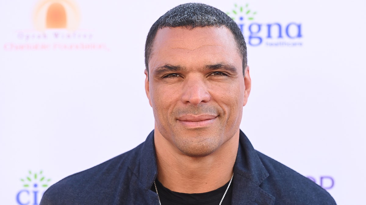 Tony Gonzalez in LA