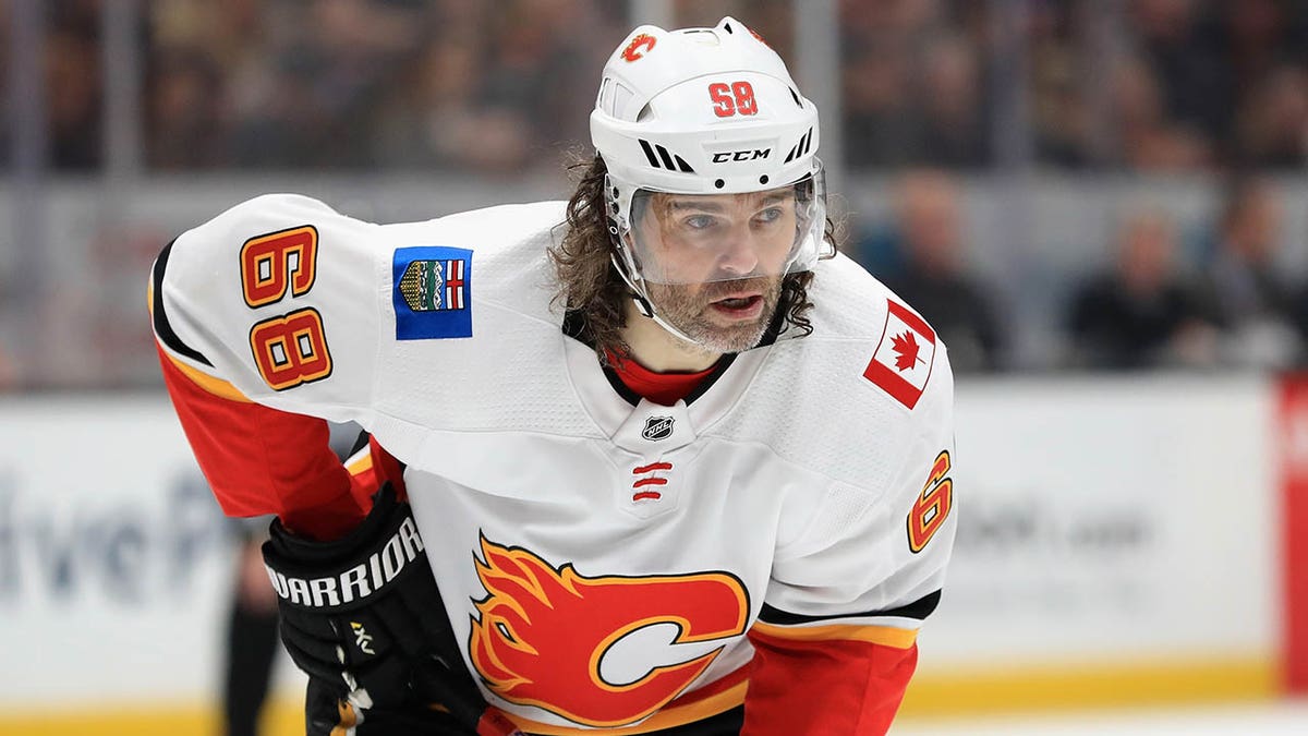 Jaromir Jagr with Flames