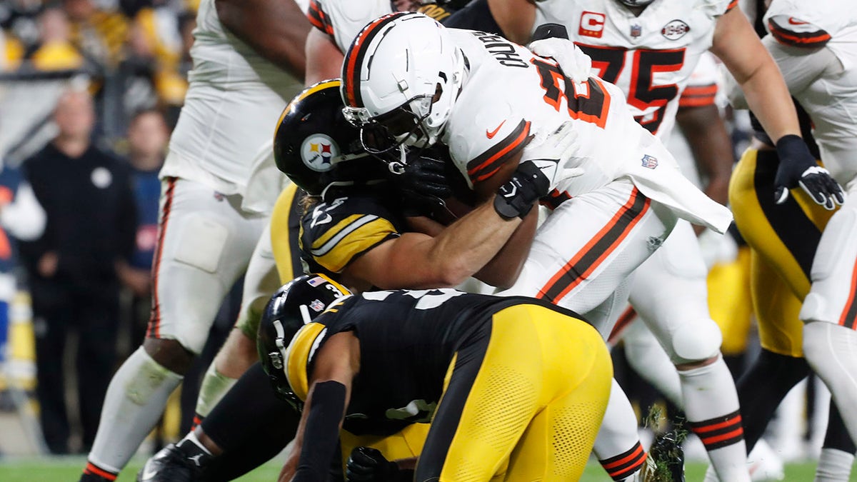 Minkah Fitxpatrick tackling Nick Chubb