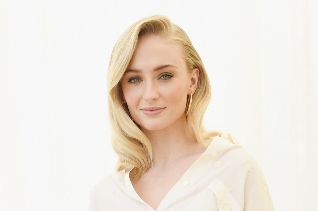 LOS ANGELES, CA - FEBRUARY 09: (EDITORS NOTE: Retransmission with alternate crop.) Sophie Turner attends 2019 Roc Nation THE BRUNCH on February 9, 2019 in Los Angeles, California.  (Photo by Kevin Mazur/Getty Images for Roc Nation )