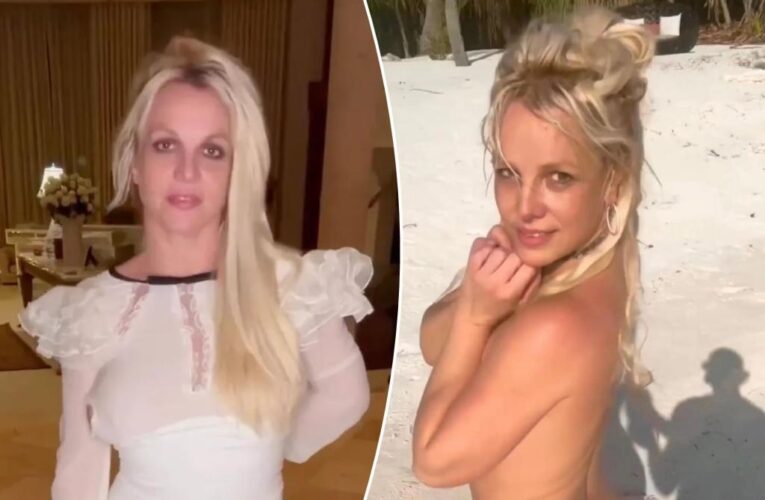 Britney Spears goes fully nude to celebrate ‘historic’ book sales