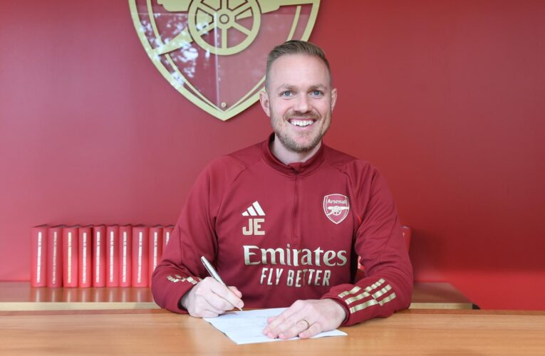 'I’m full of pride' – Eidevall signs new long-term contract at Arsenal