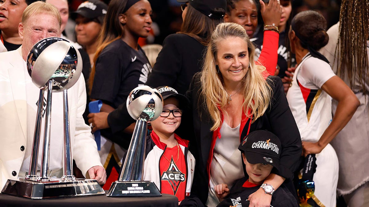 Becky Hammon celebrates 