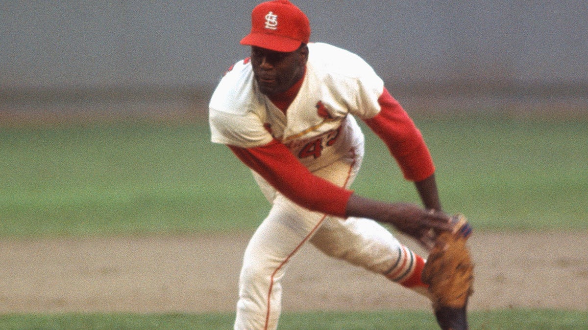 Bob Gibson pitching