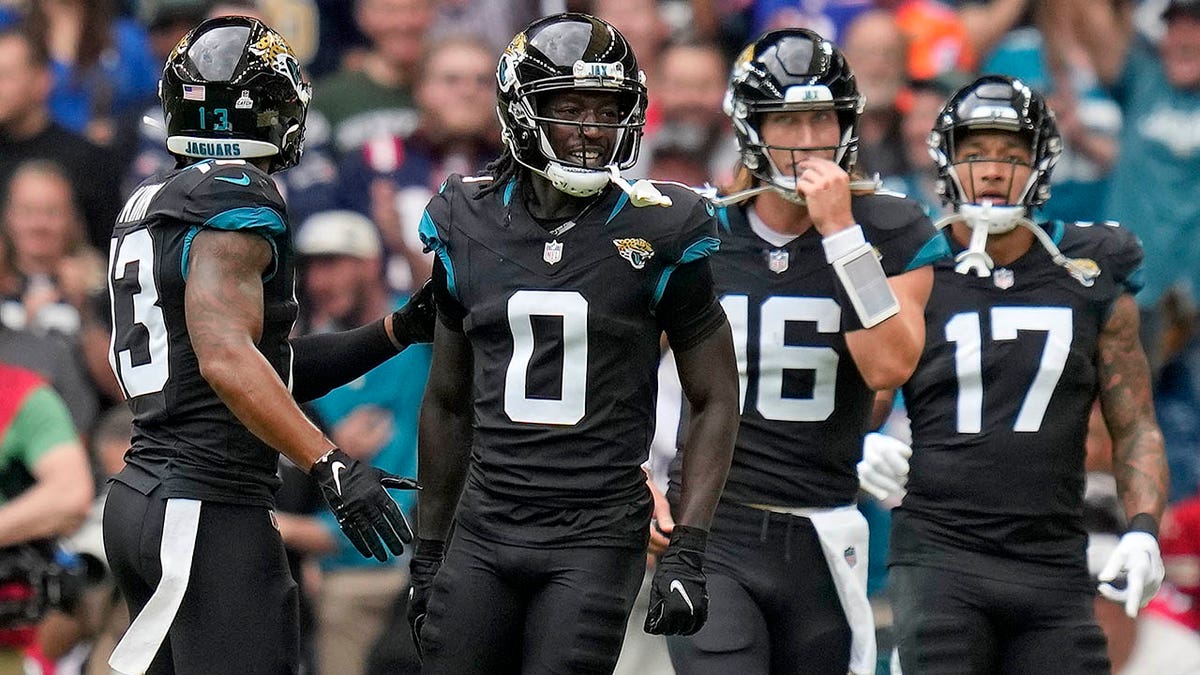 Calvin Ridley celebrates