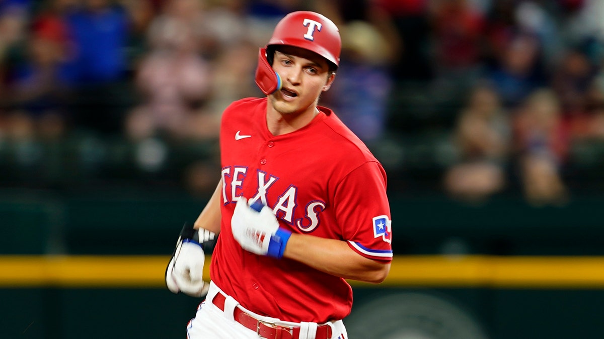 Corey Seager against the Mariners