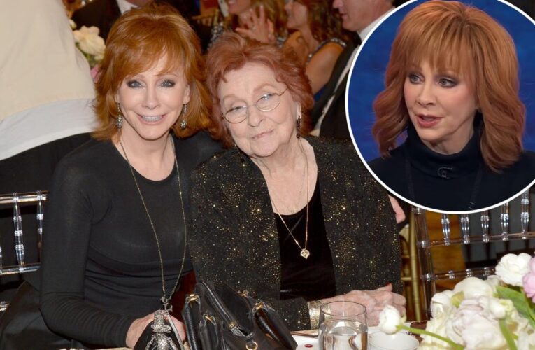 Reba McEntire almost quit singing after mother’s death