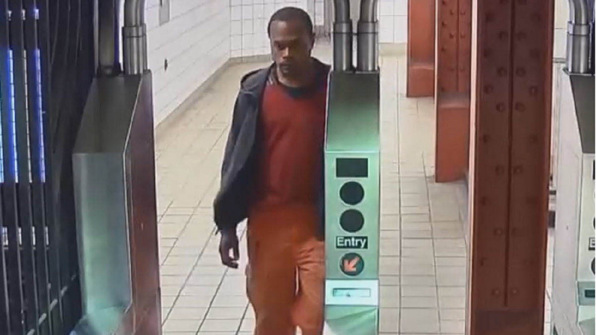 NYPD surveillance image of Sabir Jones