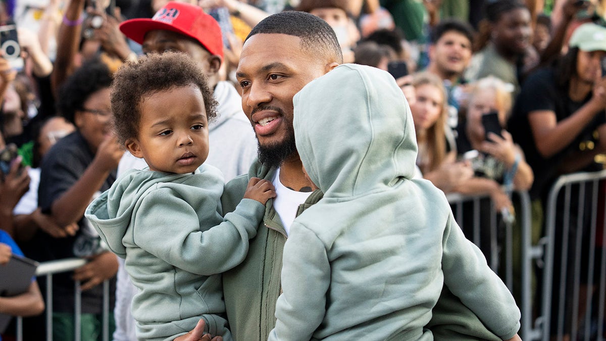 Damian Lillard with children