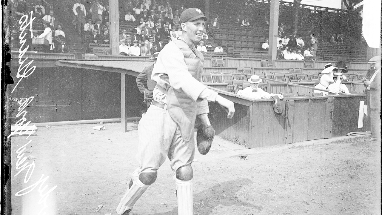 Catcher Hank Gowdy