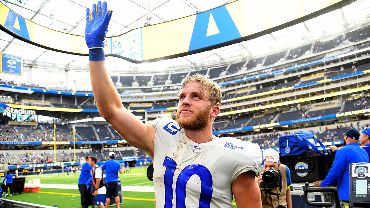 Cooper Kupp waving to fans