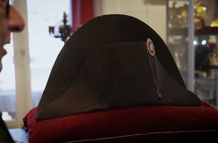 Napoleon’s hat fetches 1.9 million euros at auction in Paris