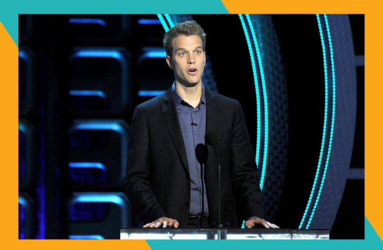 Get tickets to Anthony Jeselnik 2024 ‘Bones And All Tour’