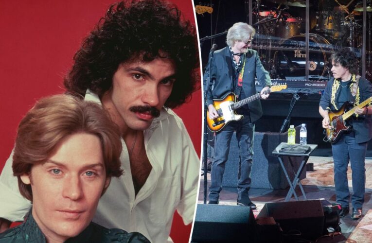 Daryl Hall is suing John Oates over what songs he can sing solo: source