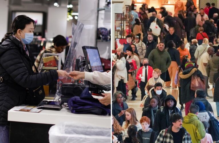 Black Friday spending hits online record, shoppers avoid crowds