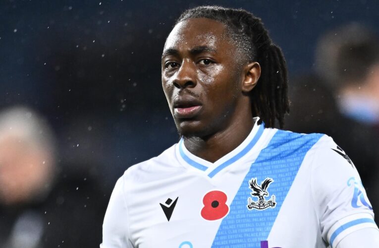 Eze signs new Crystal Palace contract until 2027