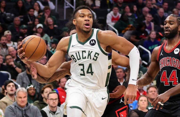 'Phenomenal' Giannis takes 'things into his own hands' to lead Bucks past Bulls