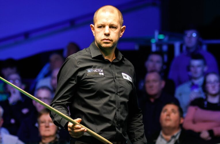 Champion of Champions Snooker: Barry Hawkins survives late wobble to beat Robert Milkins and reach semi-finals