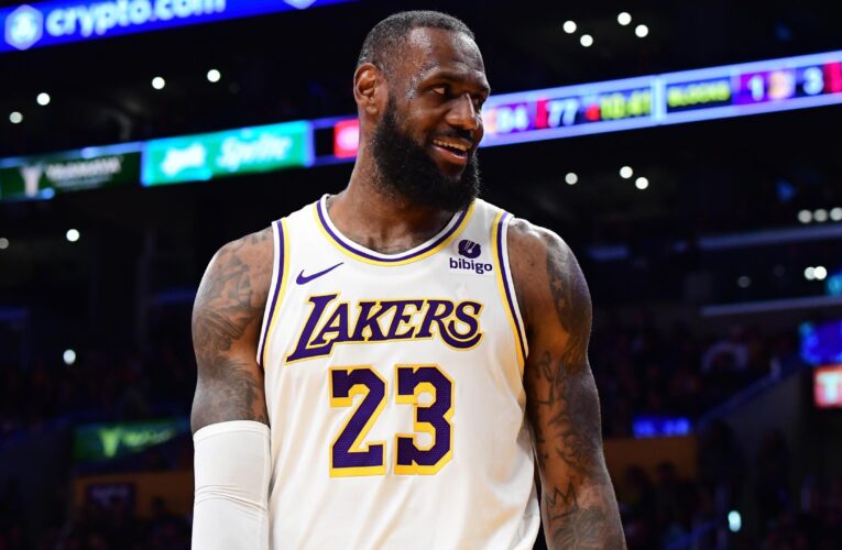 ‘Sometimes you need to remind people’ – LeBron scores 37 in Lakers win