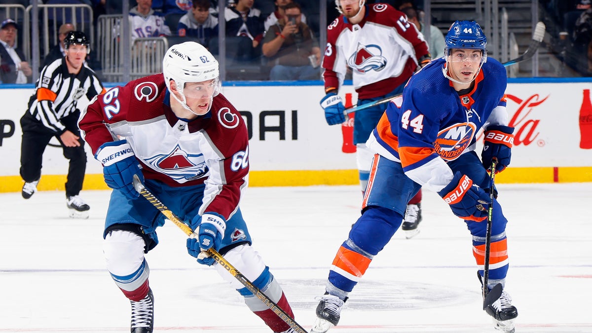 Colorado Avalanche player skates