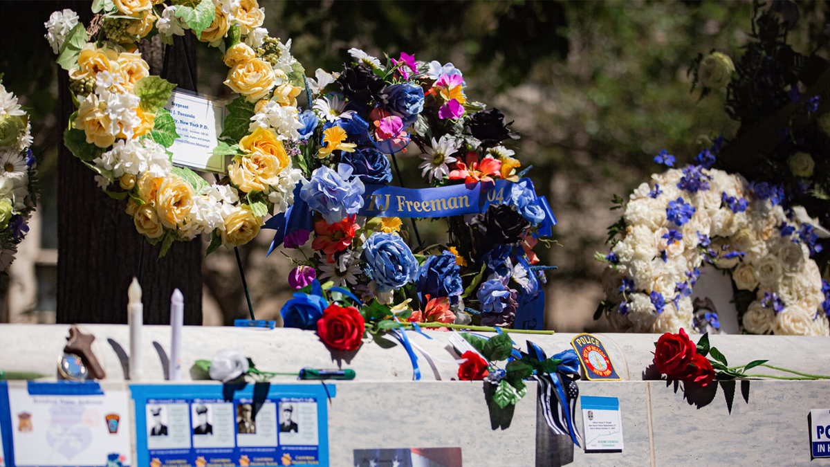 Memorial for police 