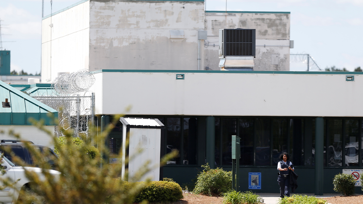 Guard at South Carolina prison 