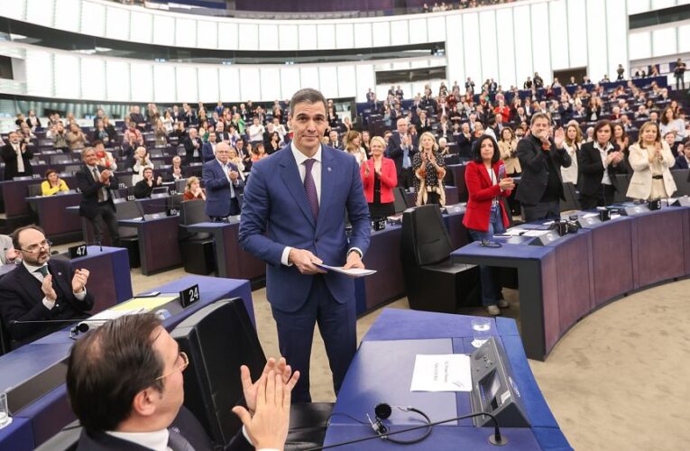Spain’s Sánchez blasts the political right in heated European Parliament standoff