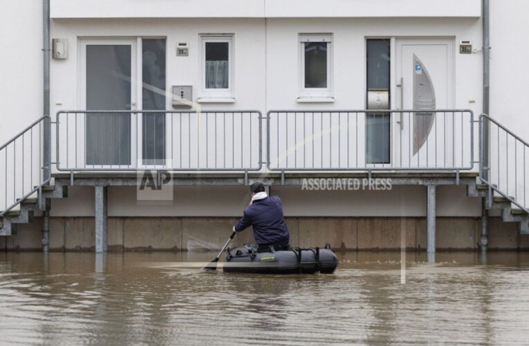 Severe floods hit Europe inhabitants evacuate their homes on Christmas Day