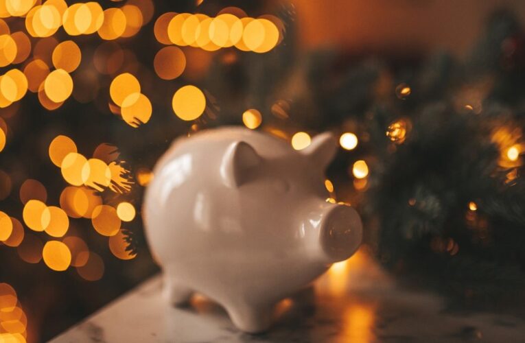 The 13th month: Where in Europe do employers give Christmas bonuses?