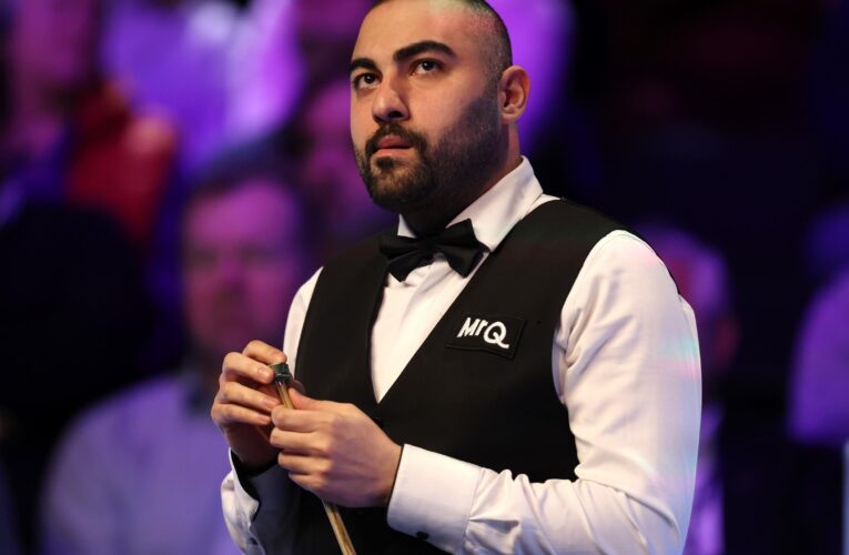 Hossein Vafaei says he didn’t ‘have heart to play against my hero’ Ronnie O’Sullivan after defeat in UK Championship