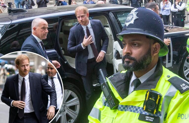 Prince Harry arrives at London court to win back UK police protection