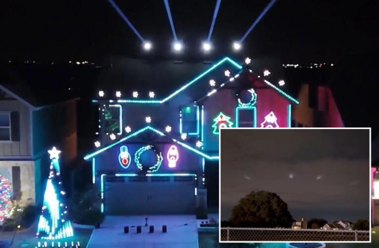 Texas community mistakes Christmas light show for UFOs