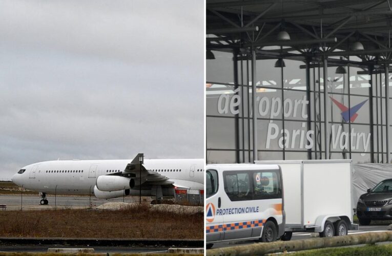 Plane stopped in France suspected of human trafficking