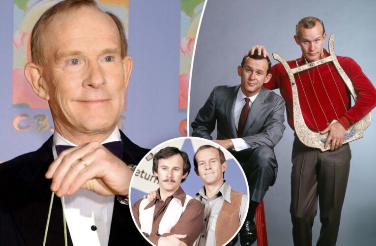 Tom Smothers, half of the Smothers Brothers, dead at 86