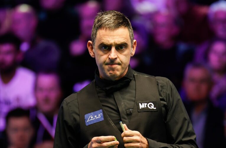 UK Championship snooker LIVE – Ronnie O’Sullivan faces Zhou Yuelong for place in last four, Hossein Vafaei v Zhang Anda