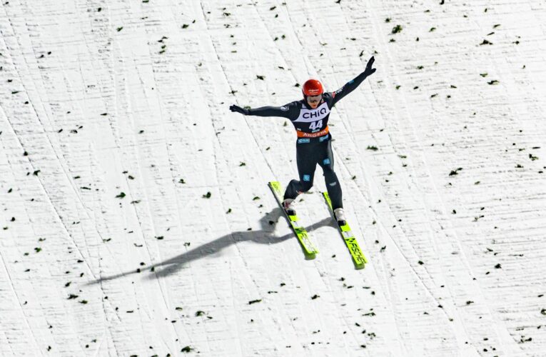 Karl Geiger topples Stefan Kraft as unbeaten start comes to an end in World Cup at Klingenthal