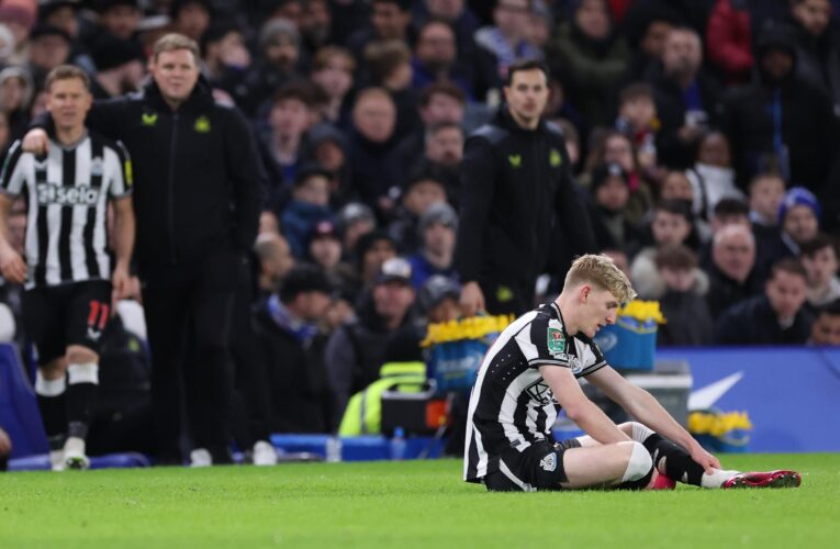 Howe upset after Gordon injured by 'really poor tackle' in Chelsea defeat