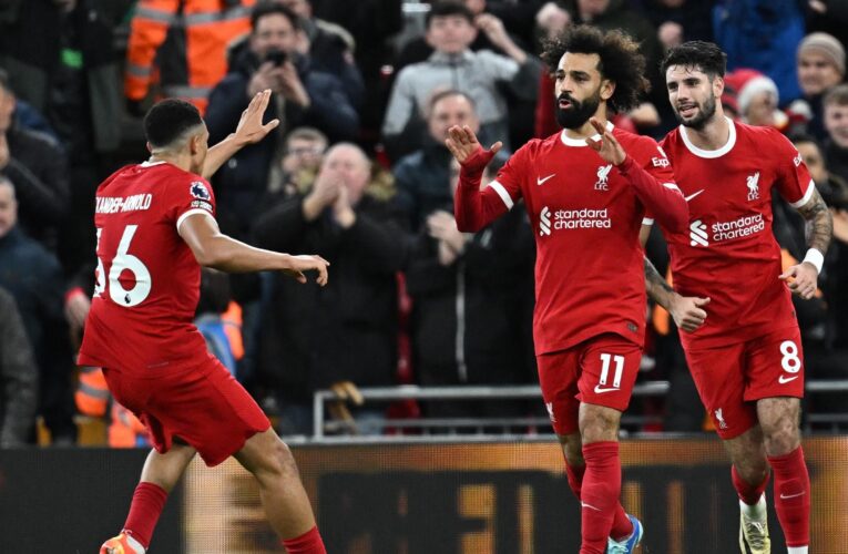 Liverpool 1-1 Arsenal: Mohamed Salah cancels out Gabriel goal but Gunners remain top of table after pulsating draw