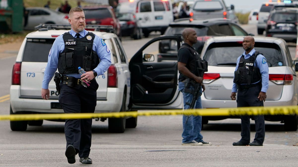 St Louis police at crime scene