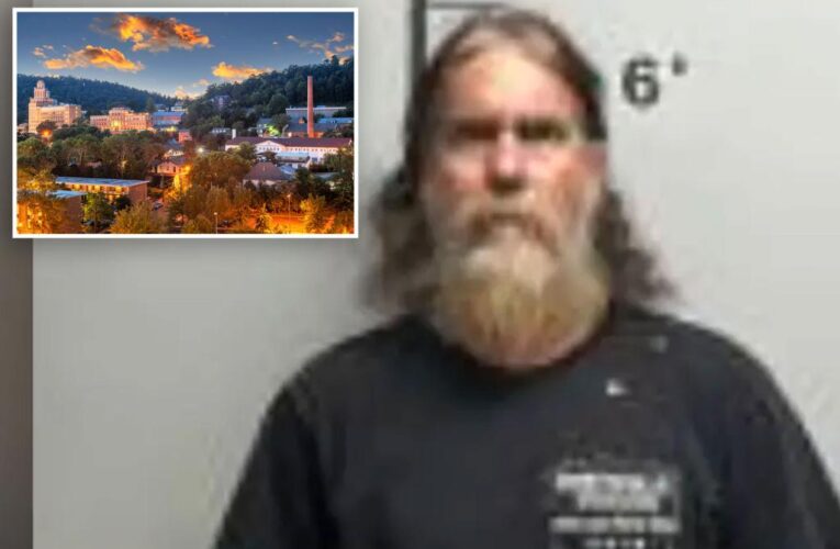 Arkansas man arrested for allegedly having 6 live homemade bombs with plans to flee the country