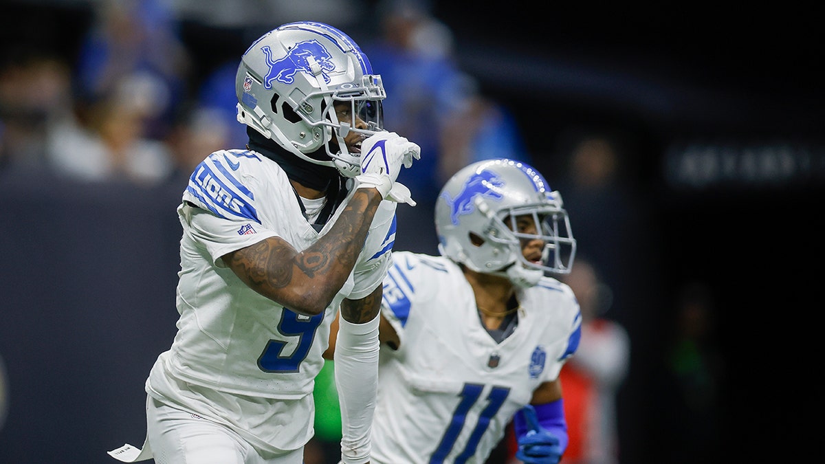 Jameson Williams celebrates touchdown