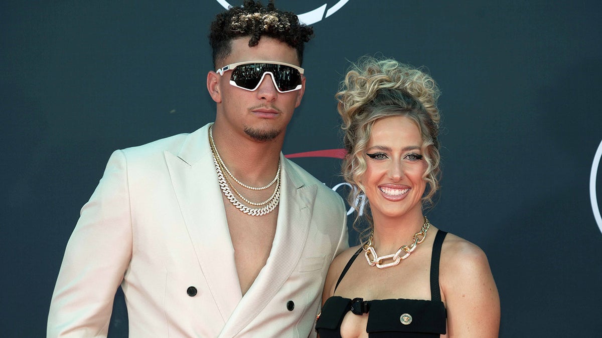 Brittany Mahomes and Patrick Mahomes