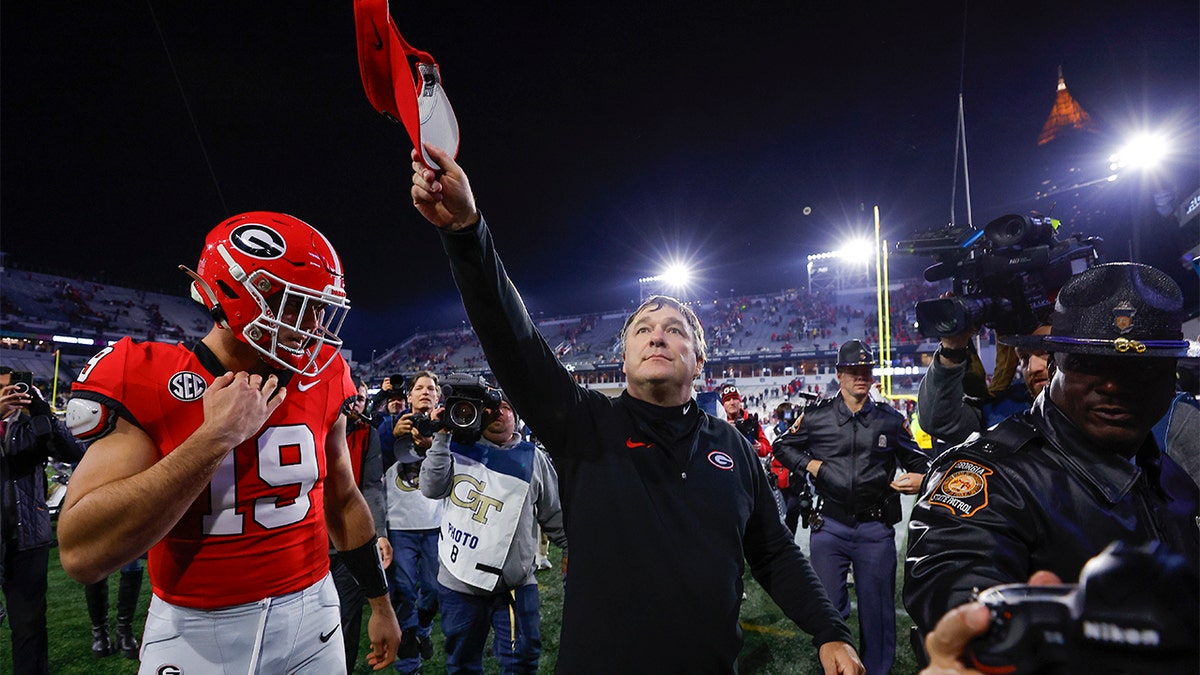 Kirby Smart walks off the field